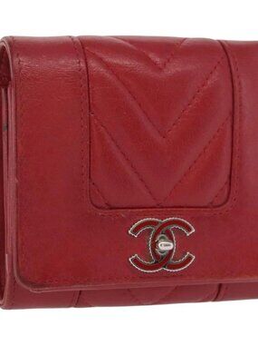 CHANEL Matelasse Mademoiselle Wallet Lamb Skin Red Silver CC Auth 165720